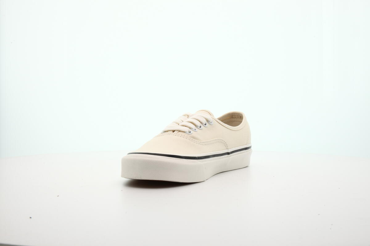 vans-authentic-classic-white-
